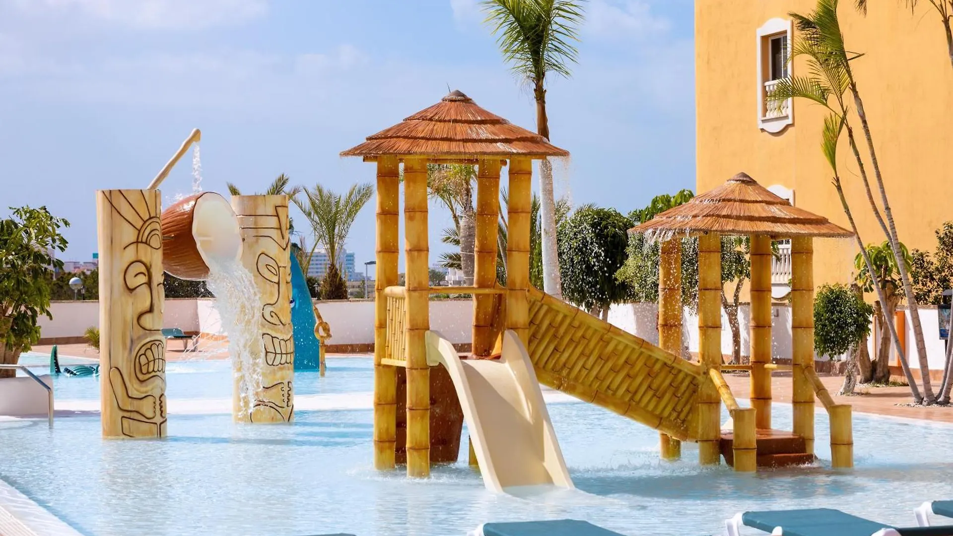 Chatur Playa Real Resort Costa Adeje